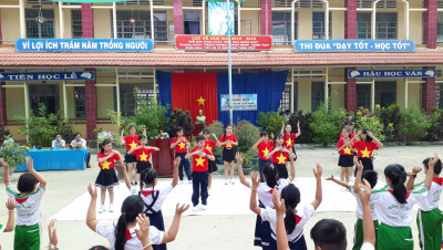 Ngày hội thiếu nhi vui khỏe - Lễ kết nạp đội