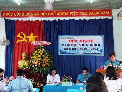 HỘI NGHỊ CÁN BỘ VIÊN CHỨC NĂM HỌC 2020 - 2021