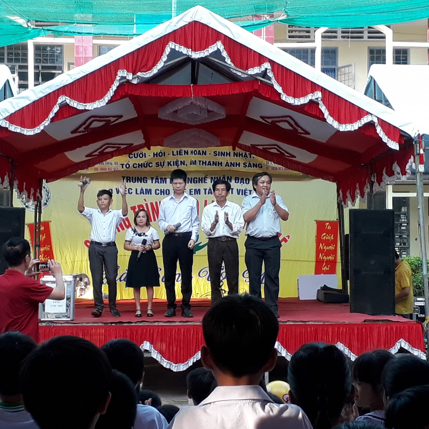 Giao lưu văn nghệ Thắp sáng ước mơ